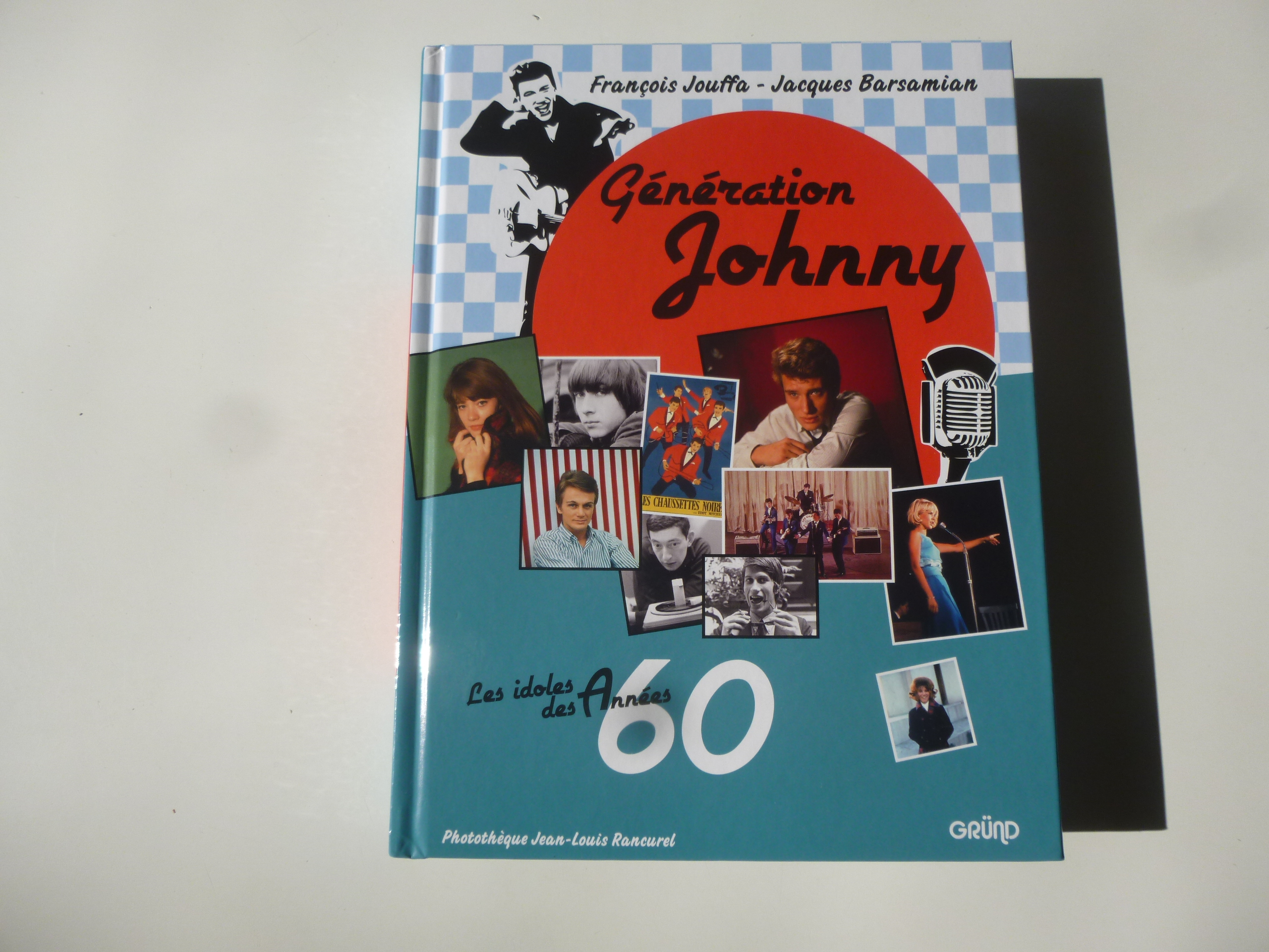 LIVRE SUR LES IDOLES DES ANNEES 60